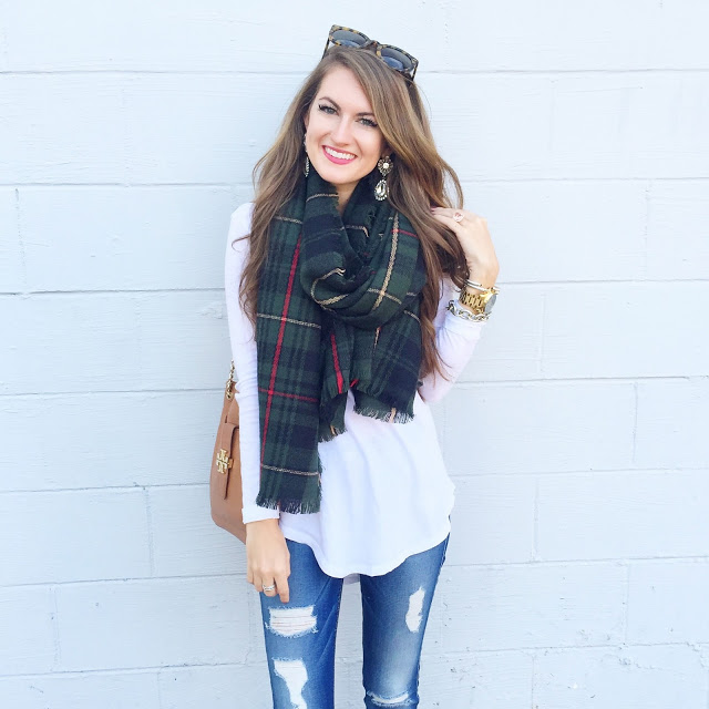 Banket Scarf Giveaway! - Southern Curls & Pearls