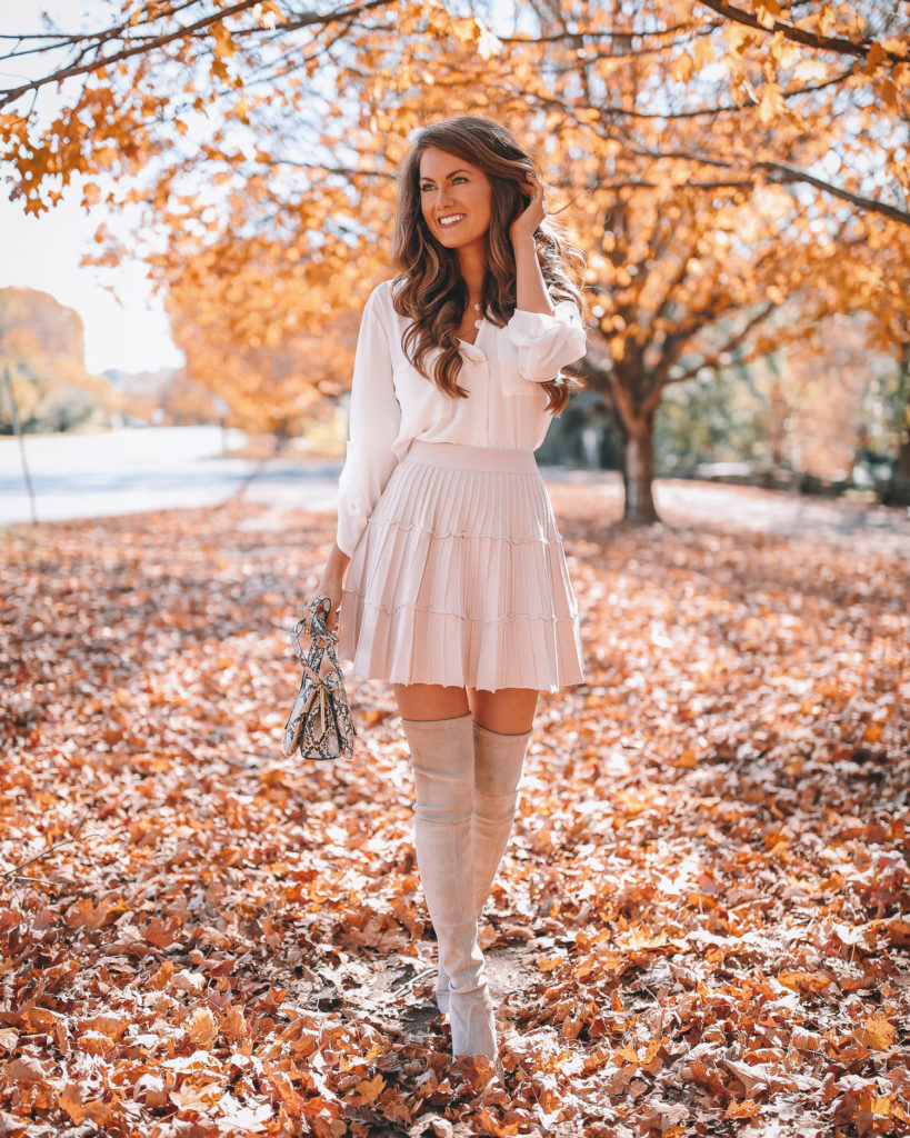 25 Easy Thanksgiving Outfit Ideas - Southern Curls & Pearls